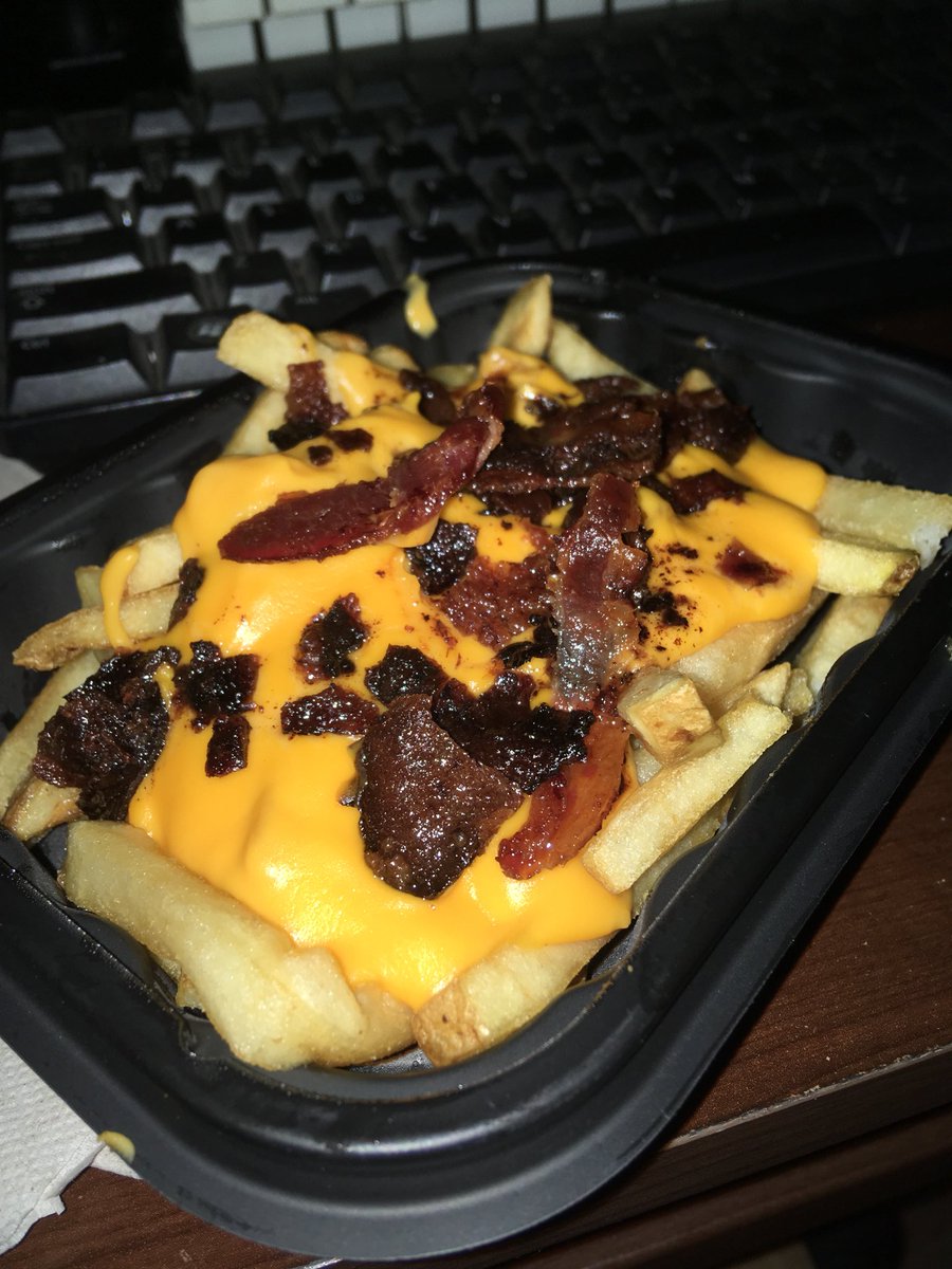 YSohio's tweet photo. @Wendys y’all should focus more on the quality of your food than the quality of your mixtapes 🤔🤔 https://t.co/dc6tWVnnk6