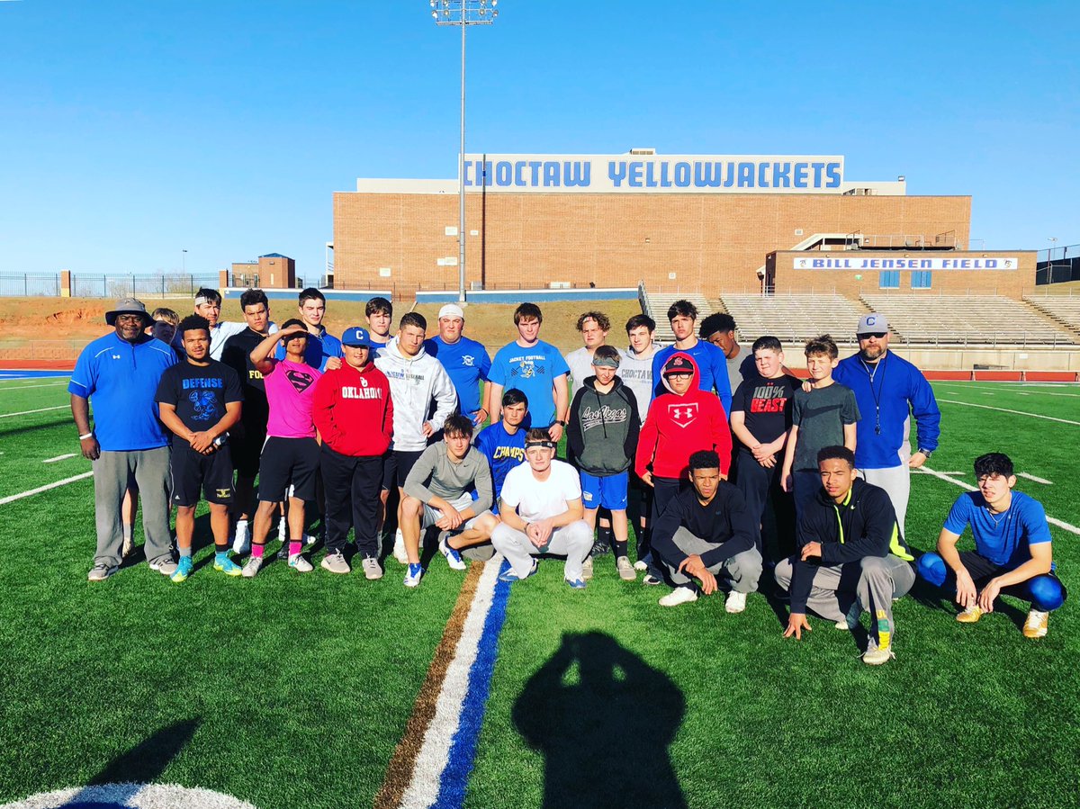 Nice Work tonight Boys another good turn out. # choctaw football 🏈 Quick clinic.!!!
