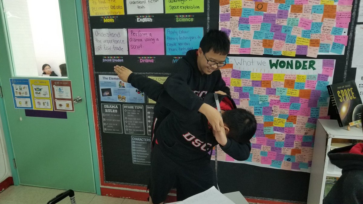 mrstedstone's tweet photo. Finding the area of our dabs #areaofatriangle #dab #gradesix #math https://t.co/psrtuS0eKF