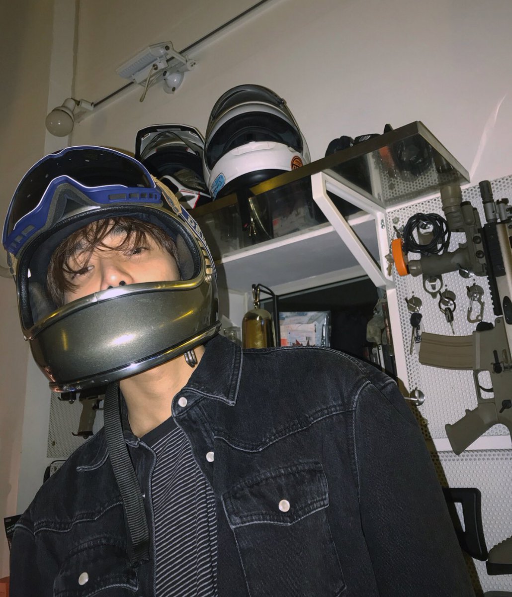 jaewonarchive's tweet photo. king of wearing bike helmets https://t.co/jCSW1u4REC