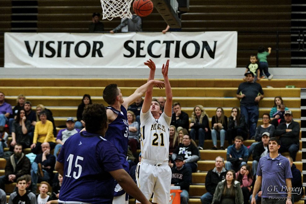 benbigbird21's tweet photo. I’m extremely grateful to Coach Johnson for the opportunity to attend Clark College &amp; play for @ClarkPenguins Men’s Basketball. Thanks to my family, coaches, friends, teammates, trainers, &amp; teachers who have helped me. #FearThePenguin https://t.co/LJ8N4b0C4q