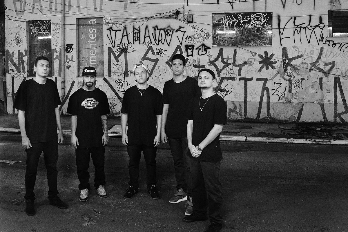 Já conferiu o nosso novo videoclipe? O que achou? Comente com a gente! 

Distrito Zero part. Siquieri - "Facínoras"

bit.ly/2GzBEeJ

#METALDERUA

#VeV

#SOMOSADISTRITO