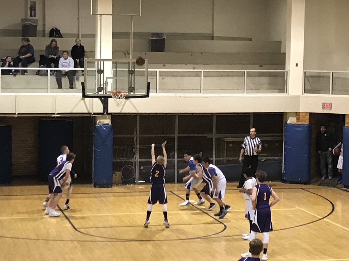 2018 9th Grade Pacesetter Tournament at Hibbing.

Broncos 46 Northome-Kelliher 37
Grand Rapids 34 Broncos 13
Broncos 28 MIB 27
Duluth Marshall 41 Broncos 32

Finished 2-2 6th out of 12 teams just short of qualifying for MIT State.

Thanks Cory Miggins/Chris Tomczak for coaching!