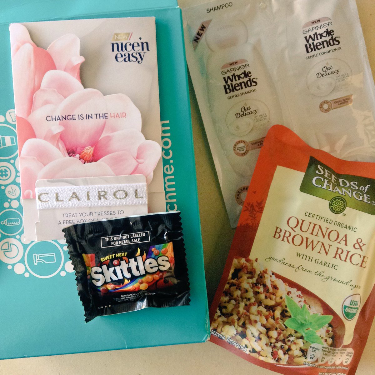 __ruby_______'s tweet image. I got my pinchme samples yesterday!  Made my day!  Hot skittles! Yum! #happypincher #pinchmesamples #pinchmebox