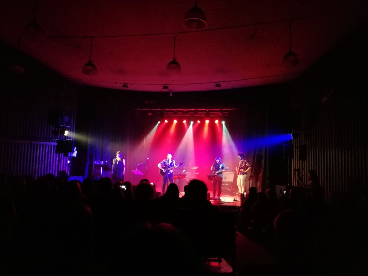 Martin_Rosito's tweet photo. Súper feliz de presentar mis canciones como las soñé con tremenda banda 🤘

Sueño cumplido también el de cantar con el capo de @rodrigofsoler en Montevideo

Gracias @weproducciones por invitarnos y a todos los que colmaron la sala. https://t.co/7hCjNFPN1O