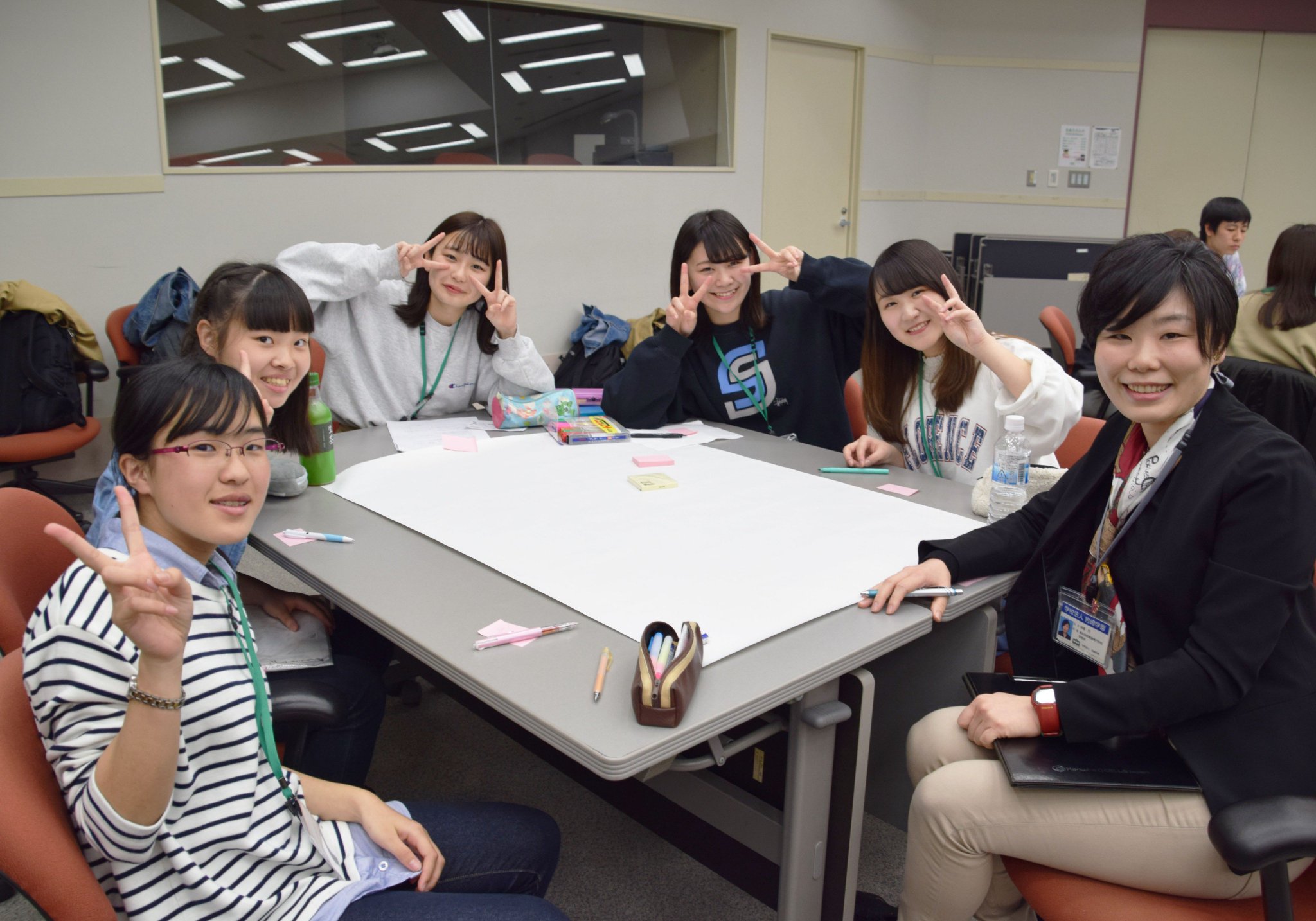 岩崎学園 横浜実践看護専門学校 公式 4月14 15日に 1年生の宿泊研修が行われました 自己紹介も兼ねたウォームアッププログラムの後は グループごとに なりたい看護師 について話し合い プレゼンを行いました 一泊二日の研修を経て 学生同士 岩崎学園 横浜実践看護専門学校 公式 4月14 15日に 1年生の宿泊研修が行われました 自己紹介も兼ねたウォームアッププログラムの後は グループごとに なりたい看護師 について話し合い プレゼンを行いました 一泊二日の研修を経て 学生同士