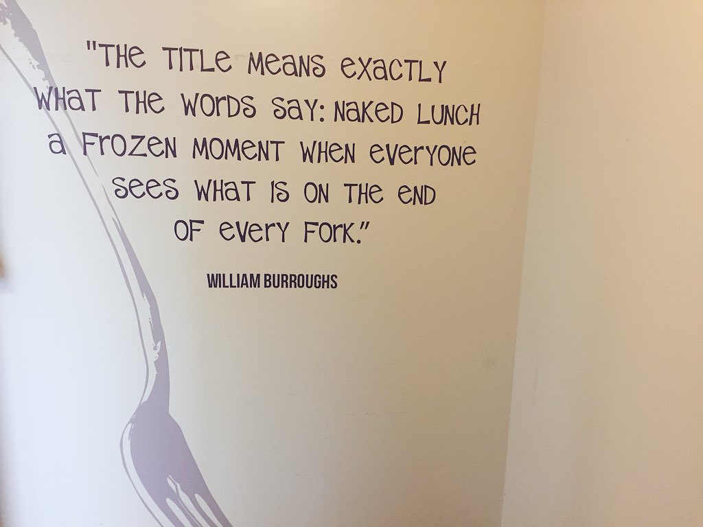 TurningGreenOrg's tweet photo. Is there any better neon sign than this?!? Thanks for feeding us the very best @MOMsOrganicMrkt ! #CCRT2018 #FLOSN #organic https://t.co/XkzCMdj7Rh