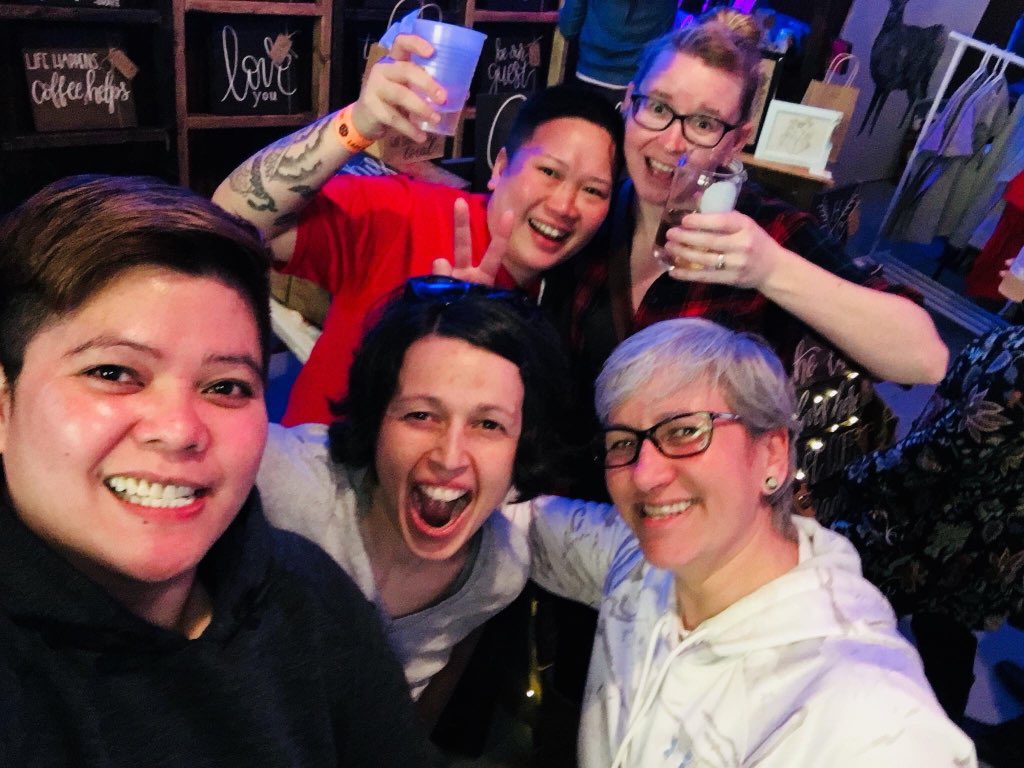 ChefMegs's tweet photo. Had an epic night at @ladiesdrinkbeer Ottawa Bevy 0001๐ป #beeroclock #ladiesdrinkbeer #OTTbevy0001 #deliciousbrews #bevypics https://t.co/Nd1AkYIH1a