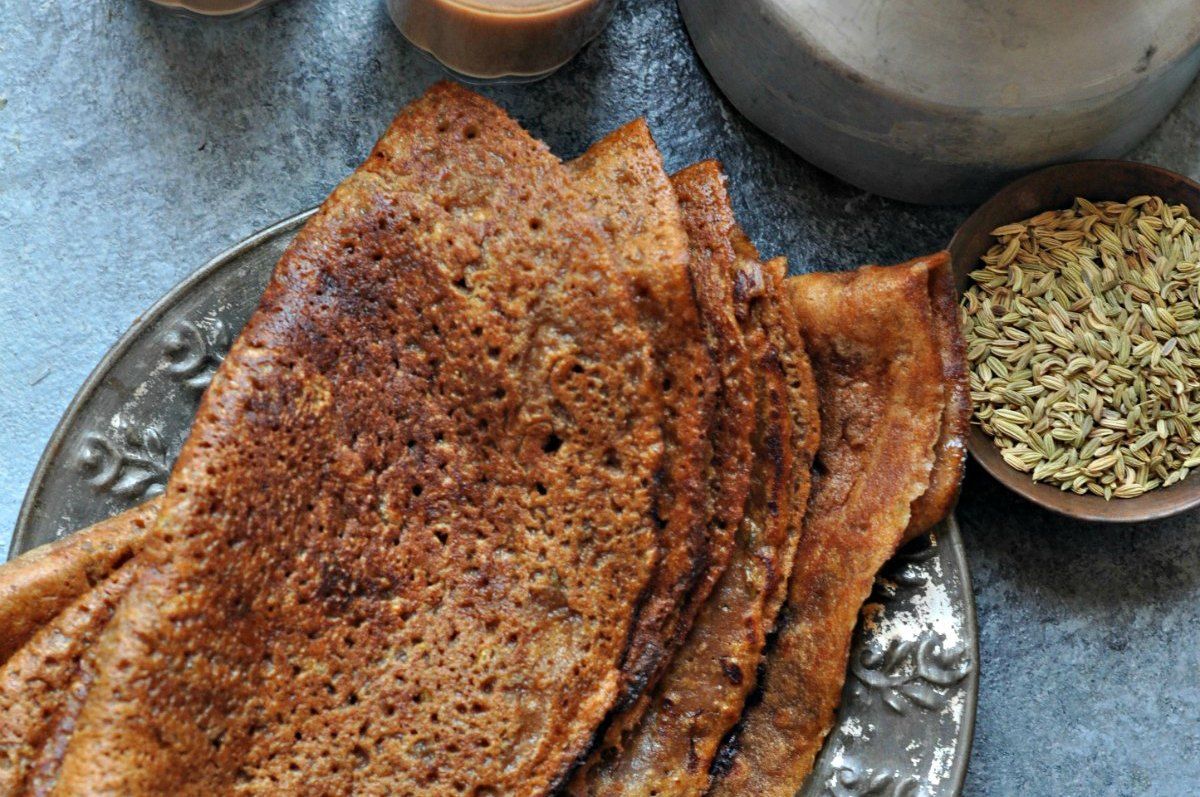 monikamanchanda's tweet photo. Gud aur saunf walla atta ka cheela is one of my favorite childhood breakfast recipes! Easy to make and everyone loves them :) https://t.co/w2k6Sm7gf5 #recipe #food #gud #saunf #cheelas #breakfastrecipes https://t.co/xJl2iriHdp