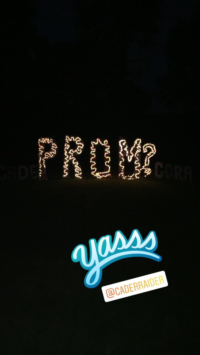 CPudwill's tweet image. Best promposal ever !!!! What a hot date I have !! 🔥😊