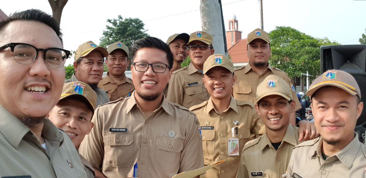 PTSP_KELTAMBORA's tweet image. "I SERVE,therefore I am" (Saya MELAYANI,maka saya ada)