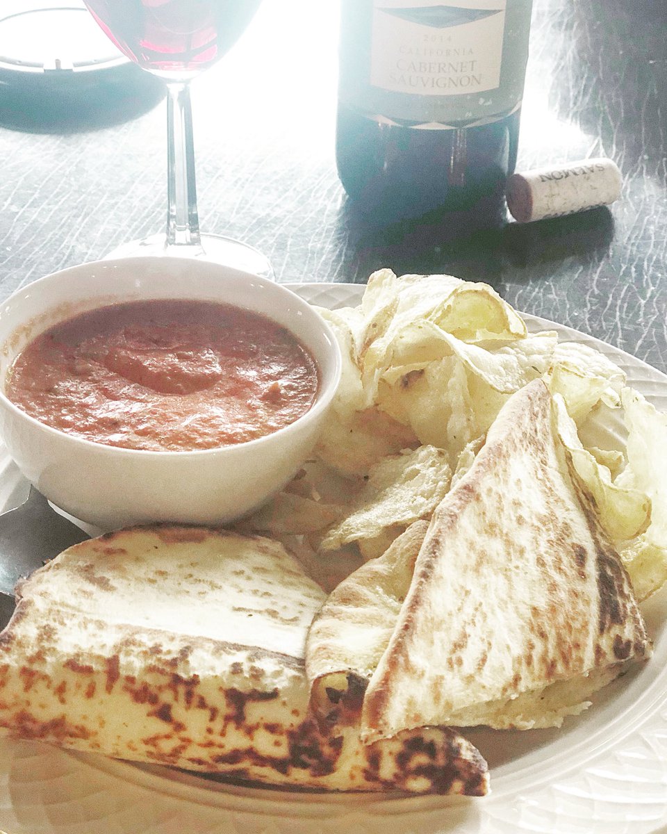 Finally got grilled cheese to celebrate #nationalgrilledcheeseday 🍞🧀(just a couple days late 😬). 
#grilledcheese #morecheeseplease #tomatosoup #sideofwine #morewineplease #weingarten #girlsday #foodstagram #foodblogger #foodies #food #sandwich #soup #localfood #localwine