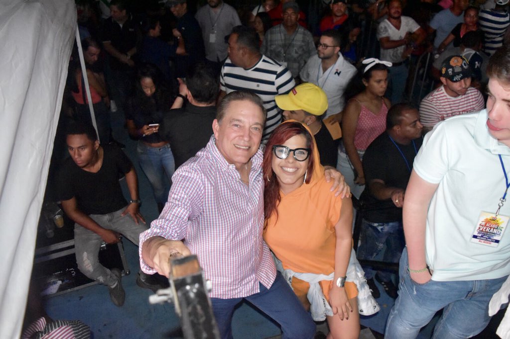 Hoy celebramos junto a la @JuventudPRD11 el gran cierre de verano.

Gracias a <a href="/nandomeneses_/">Nando Meneses G.</a> por invitarme a esta tremenda despedida. 

Muchachos, vamos a trabajar por que  todos ustedes logren mejores oportunidades.