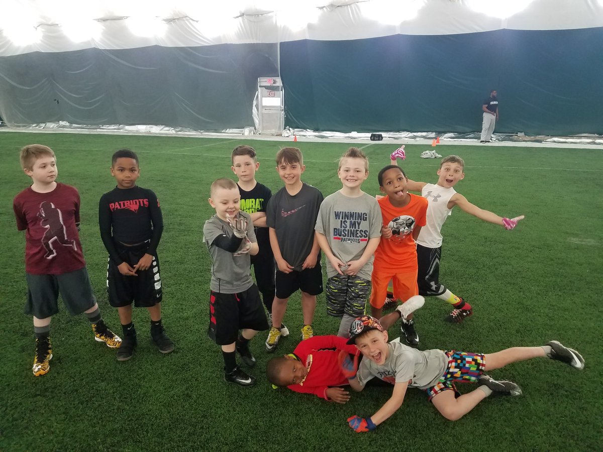 Ivan Milivojevic On Twitter Our Patriot Youth Football Combine Was A Huge Success Over 160 Youth Football Players From Around The Chicagoland Area Https T Co 77hokz69cw