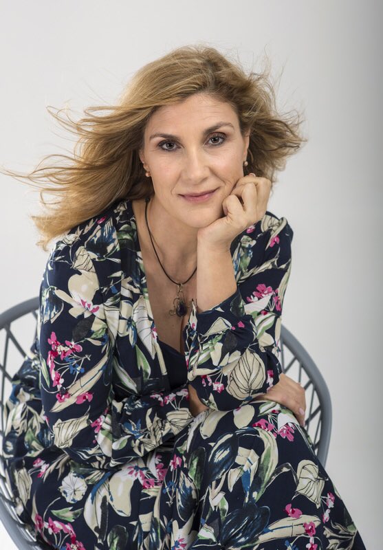 CoachingFS's tweet photo. Taller de AutoMaquillaje 💄 de día y foto de la sesión de fotos en Estudios PiKarte https://t.co/NiikT5IWGS 
Subidón de autoestima “Porque yo lo valgo” 🙋🏼‍♀️💋

#pikarte #portrait #retrato #fotografia #photography #automaquillaje #makeup https://t.co/zl450iftmL