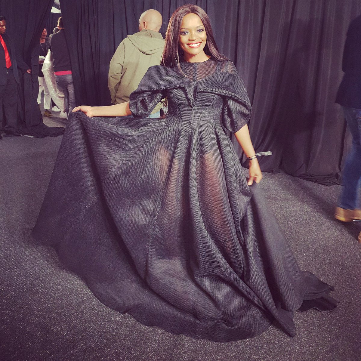 kuliroberts's tweet photo. 🖤ERRE https://t.co/UvcpKCUmFl