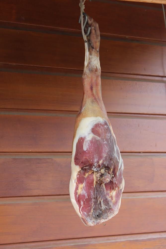 BellbirdSpring's tweet photo. Ta da! This is our first prosciutto leg from our own Wessex Saddleback pigs and the finished product alongside salami made from home kill Dexter beef 🤗 https://t.co/O9UZ8KIbAV