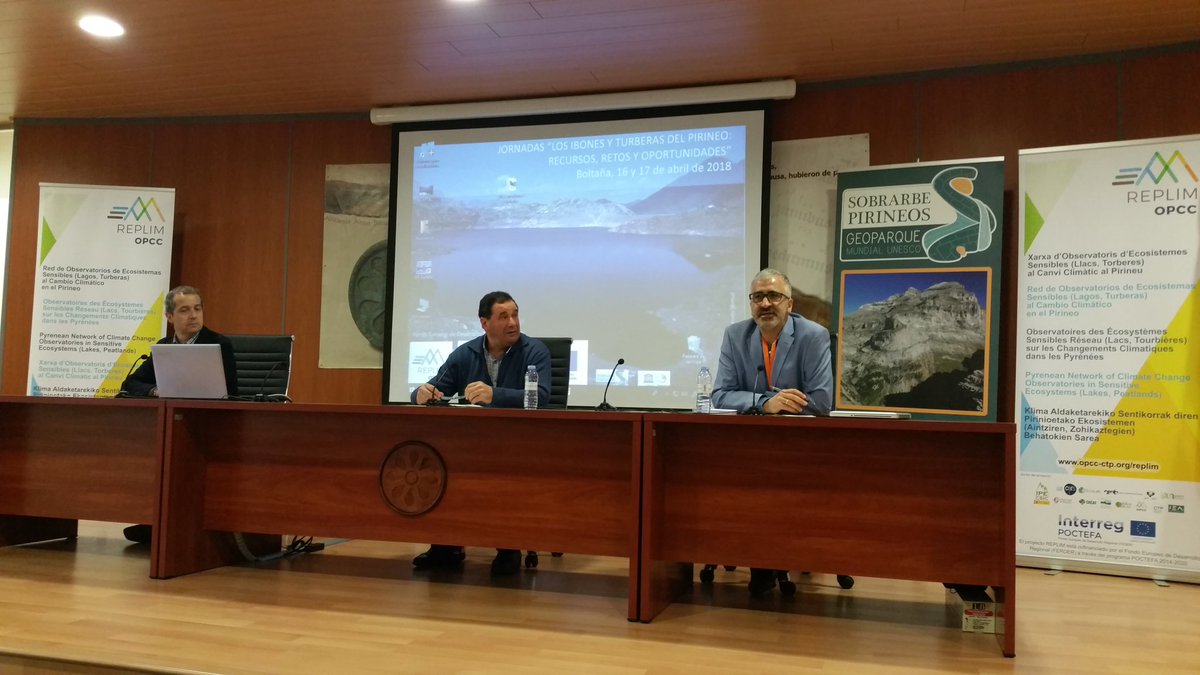 jsansoolmos's tweet photo. Se inician las JORNADAS sobre IBONES Y TURBERAS del PIRINEO en BOLTAÑA.

Hoy aprenderemos sobre el estado ECOLÓGICO de estos HUMEDALES, sus posibilidades ENERGÉTICAS y TURÍSTICAS y su GESTIÓN y CONSERVACIÓN.
RED #REPLIM https://t.co/1xCtaRI7iz