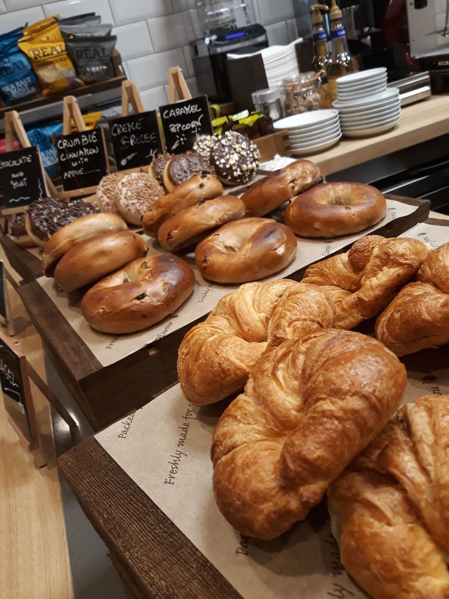 MarkAtk11580716's tweet photo. Loving Eastbourne College Cafe @ian_wright1 @RachaelClarke19 https://t.co/k7PydpJJMt