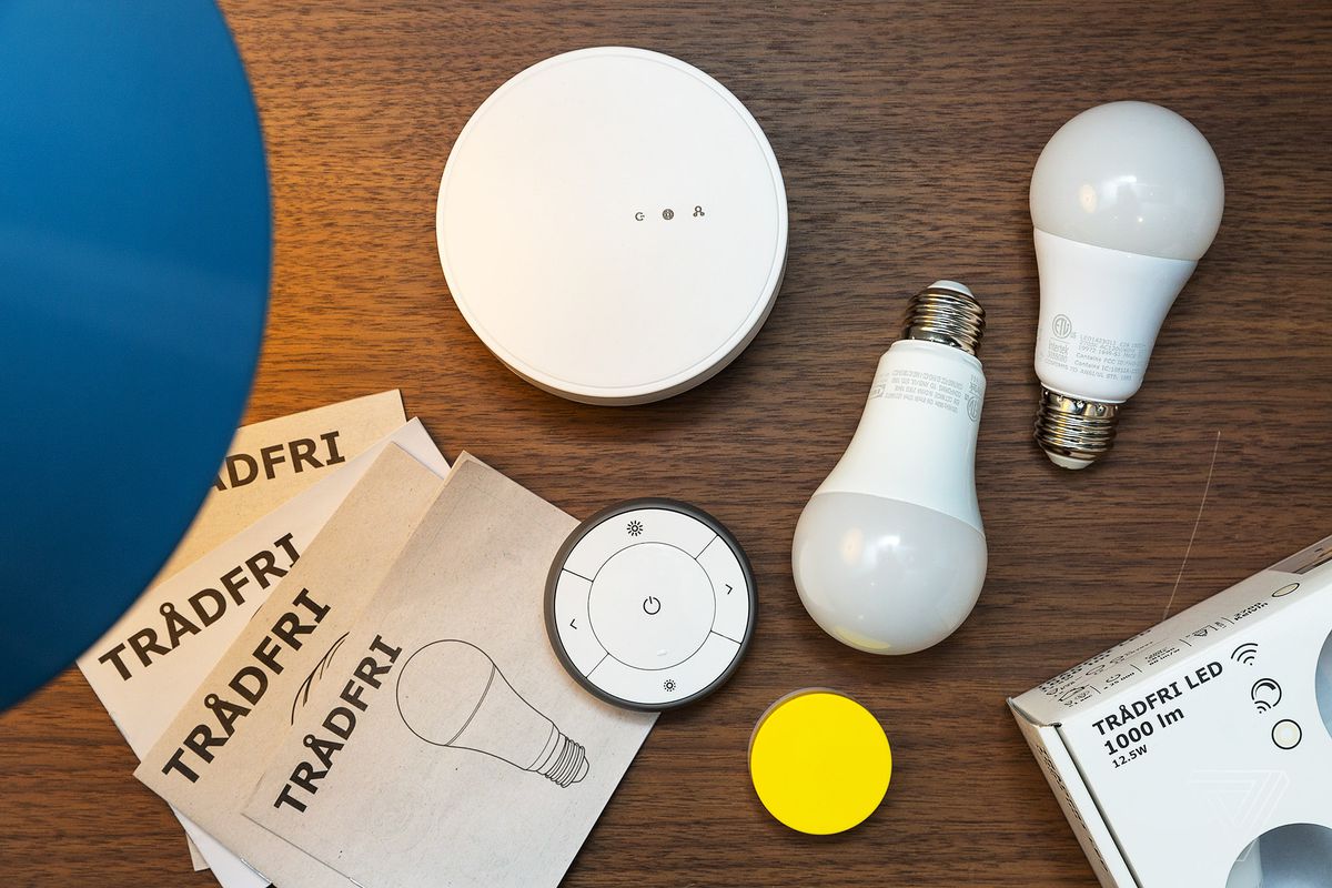 #GoogleAssistant peut désormais contrôler les lumières intelligentes #IKEA #Tradfri 😍
➡️bit.ly/2HD4O9V
<a href="/ArghLabs/">ARGH LABS®</a> #VoiceFirst #IA #AI #Assistant #AssistantVocal #AssistantsVocaux #VocalAssistant #AppsVocales #EnceinteIntelligente #SmartSpeaker 
#Google #GoogleHome