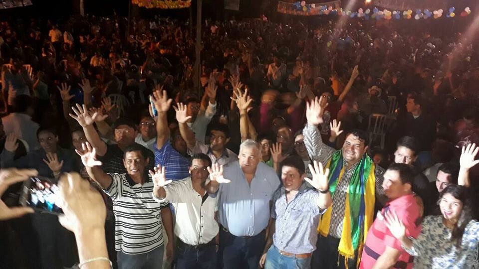 FSilvaFacetti's tweet photo. #AYOLAS es #CAMBIO... con la #LISTA_5 #AsaGobernador #MISIONES #CapurroDiputado y #LISTA_2. #LANZONIsenador  #PLRA , todos con #EFRAINpdte. @InfoAzulPy https://t.co/Cw65ZXvPFP
