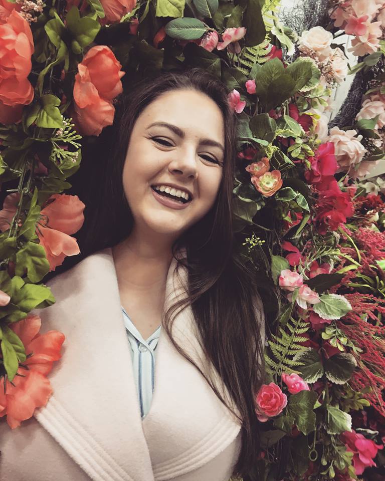 sydthesmith's tweet photo. hobby lobby challenge? who knew michaels was a good place for a photoshoot? #buzzfeed #hobbylobby #uglylocation #prettypics https://t.co/jsb2Ih3tRd