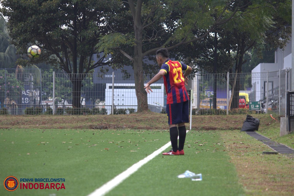 INDOBARCA_BGR's tweet photo. Nah, ini foto-foto pemain dari @INDOBARCA_BGR yang kemarin ikut futbol bareng @IB_FOOTBALL @PenyaIndoBarca

Yang belum pernah ikutan yuuk ikutan, lumayan dapet foto-foto bagus 😂😄 https://t.co/aP4c6Shu22