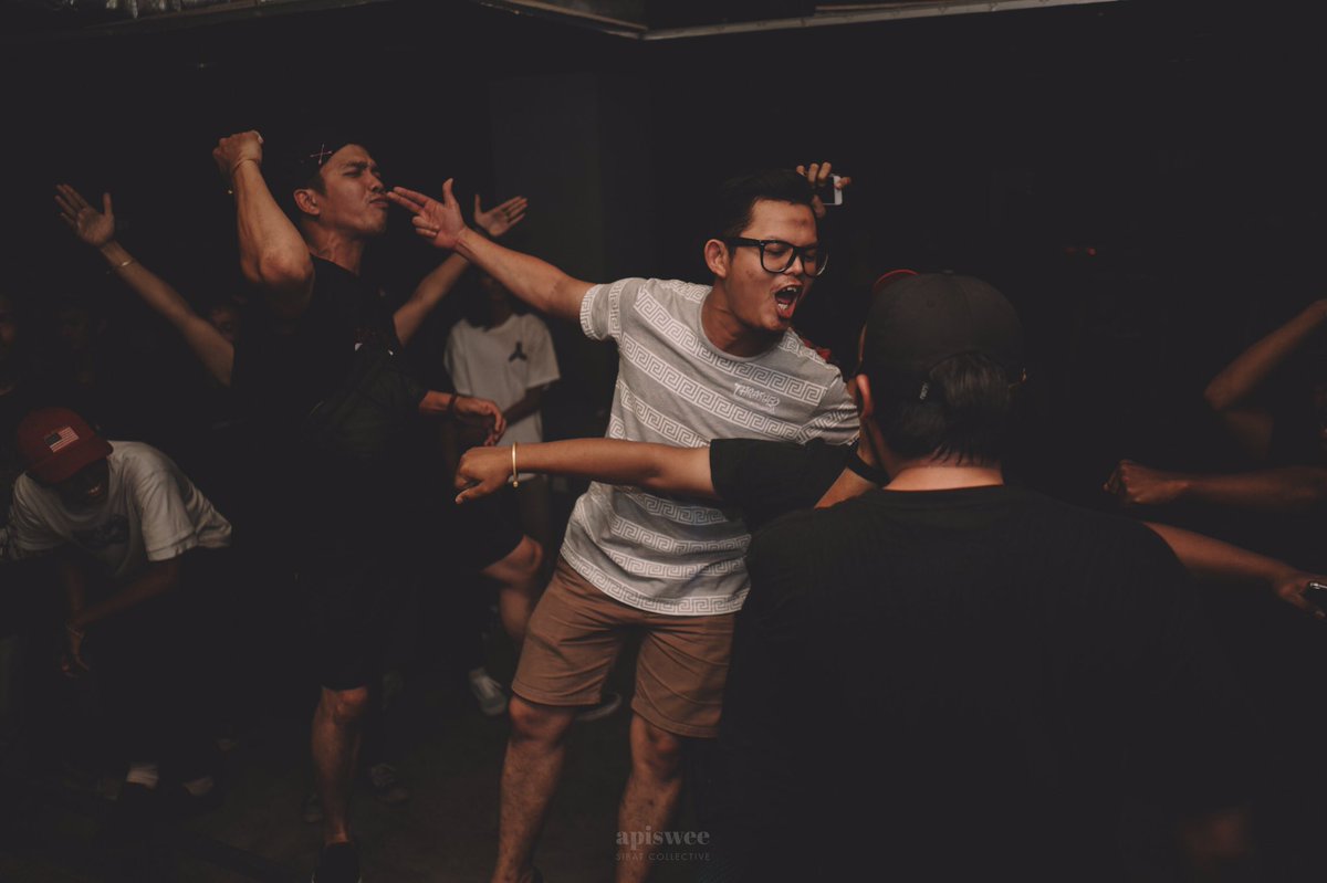 REACHOUT tweet media