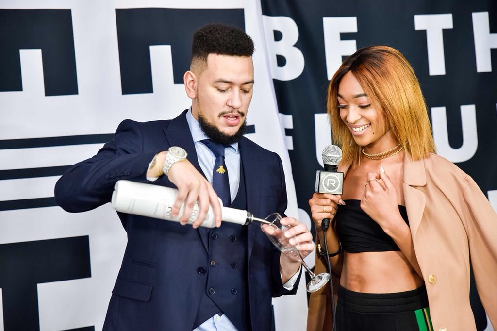 MalumeSaki's tweet photo. After the launch of #BeamDigital AKA & Prince brought us a massive deal, real deal that sees AKA being paid by the bottle.
#CruzWatermelonAKA
#EveryBodyLovesWatermelon #AKAappreciationDay #AKAday https://t.co/tEAb3o3pBq