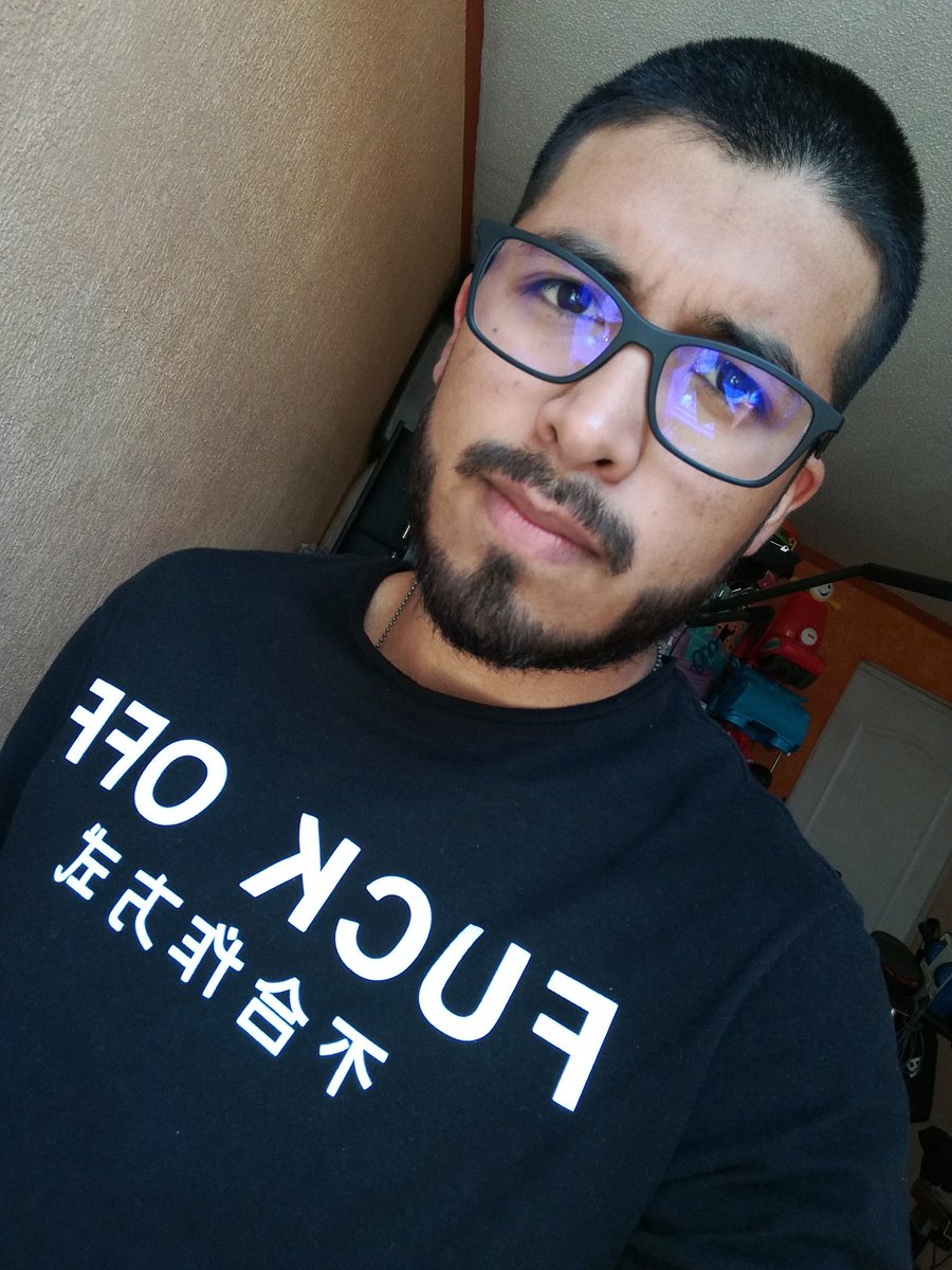 Josephplatag's tweet photo. @duxativa arre duxa hazme famoso :v https://t.co/Ayc8wgOy8c