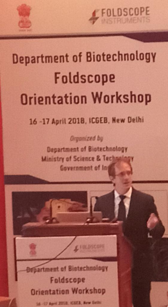 DeepakNModi's tweet photo. @JimCybulski talking on philosophy and mission of #foldscope at the inauguration of the #DBT #PRAKASHLAB workshop at @ICGEBNewDelhi .
@PrakashLab @himdaughter @TeamFoldscope @PrinSciAdvGoI @PMOIndia https://t.co/yKxmC5hmaN