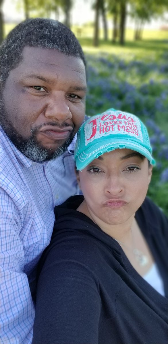 grobX4's tweet photo. Sunday fun day selfies with my beautiful bluebonnet #togetherwearebetter #loveislaughter #duckfaces https://t.co/BEM2JHAKoE