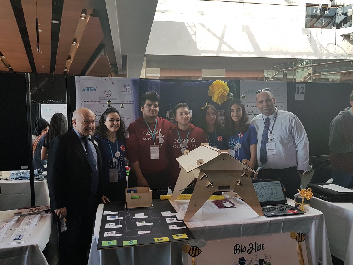 dvdsgn's tweet photo. Dear students, one more time you made me so proud of us. You achieved the 2nd runner up award in the @T_T_G_V and @IntelTurkiye #maketomorrow national contest with our BioHive project. You were even choosen first by your peers.
Big thanks to @sibocuk , and @bittertoblerone. https://t.co/5uULfosMEN