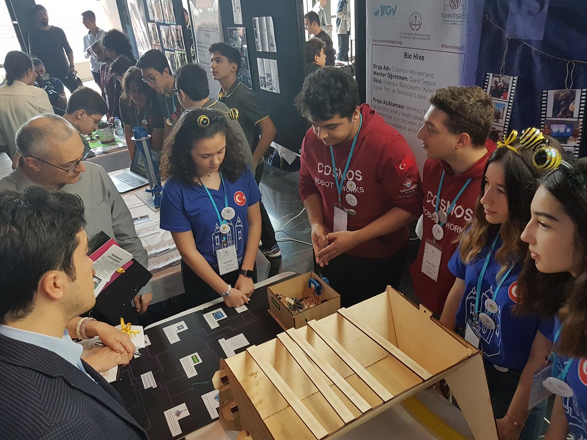 dvdsgn's tweet photo. Dear students, one more time you made me so proud of us. You achieved the 2nd runner up award in the @T_T_G_V and @IntelTurkiye #maketomorrow national contest with our BioHive project. You were even choosen first by your peers.
Big thanks to @sibocuk , and @bittertoblerone. https://t.co/5uULfosMEN
