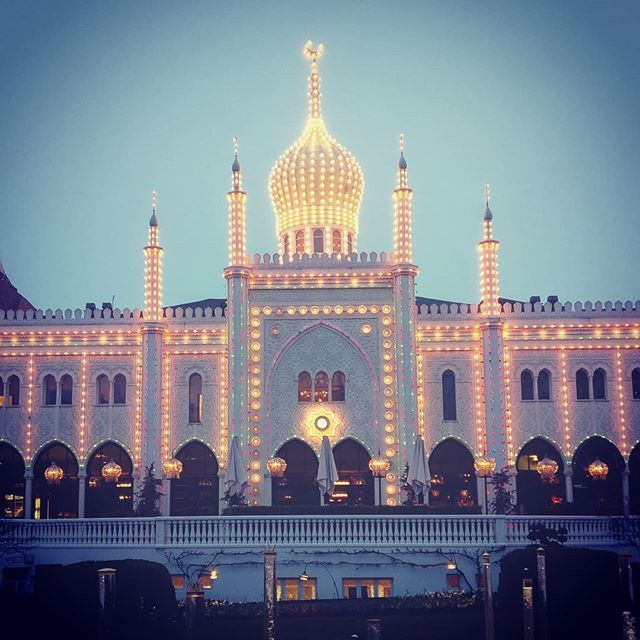 HappyNoodleTV's tweet photo. @tivolicph #tivoli #copenhagen #denmark🇩🇰 https://t.co/3SlOtZUrgK