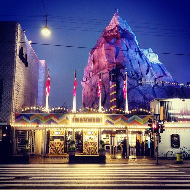 HappyNoodleTV's tweet photo. I miss you already #tivoli! @tivolicph #copenhagen #denmark🇩🇰 https://t.co/8vKg9w5Z91