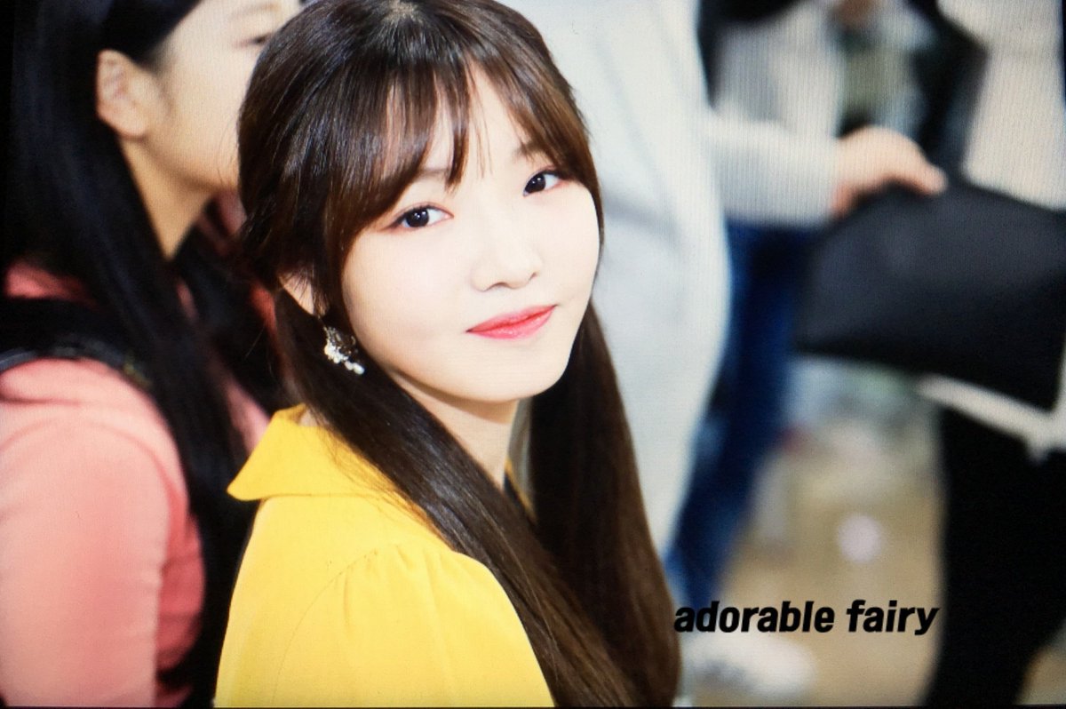98_11_23's tweet photo. 180416 김공 입국 프리뷰
지선이 첫사랑 아닐리 없지,,
#프로미스나인 #fromis_9 #지선 #노지선 https://t.co/O6jr4Td2j0