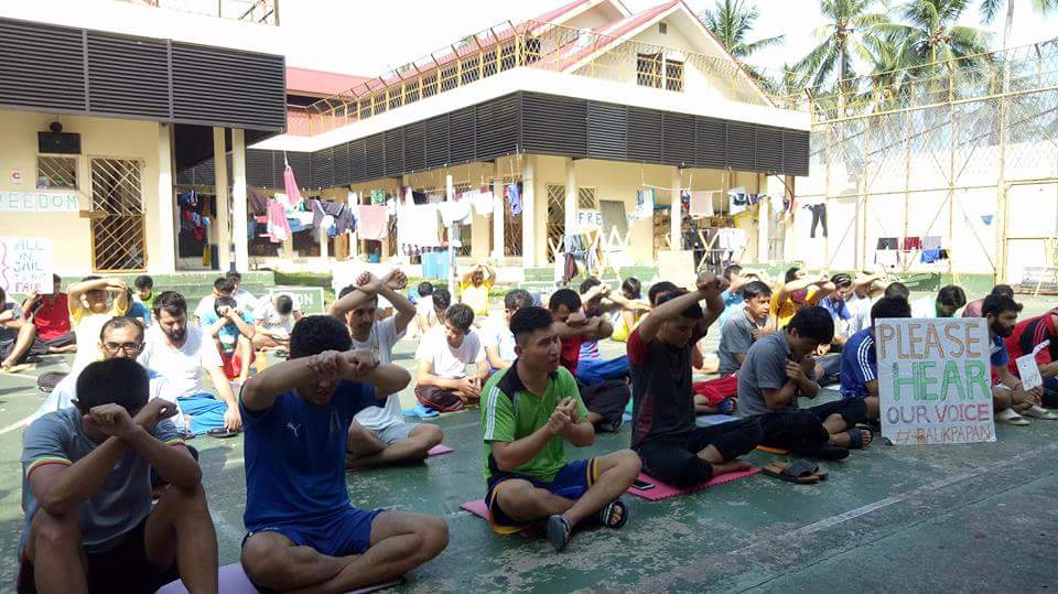 pashi1415's tweet photo. @HelpRefugees @helprefugeesuk @ASOS we have been imprisoned for 4 years just because of being Migrants
#Balikpapan
#AsylumSeekers
#SaveMe https://t.co/Tz3fkdTpj4