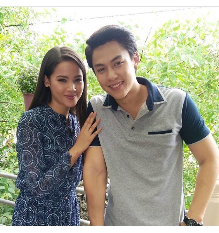 MarkyayaFan's tweet photo. Like the new couple #Markprin #Yaya https://t.co/E4PmsbsbWf