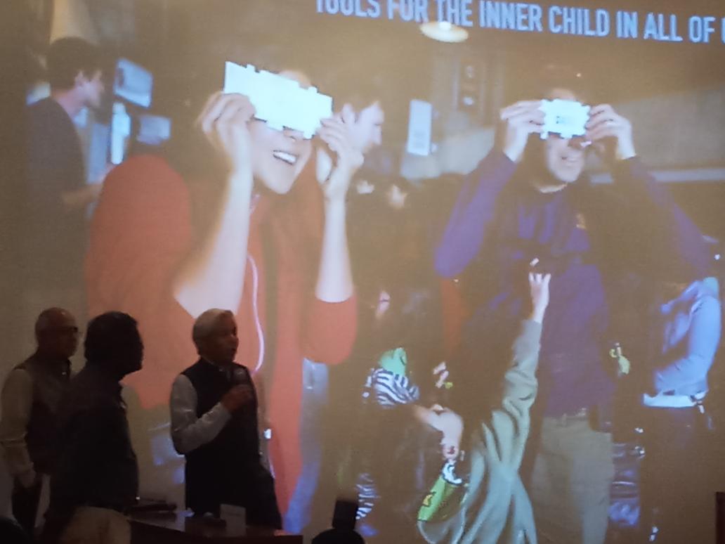 DeepakNModi's tweet photo. Bringing science to society and back.. Prof @kvijayraghavan @PrinSciAdvGoI at the inauguration of the #DBT #PRAKASHLAB workshop for teachers at @ICGEBNewDelhi
@himdaughter @JimCybulski @
@PrakashLab @TeamFoldscope https://t.co/NwLbzWU82I