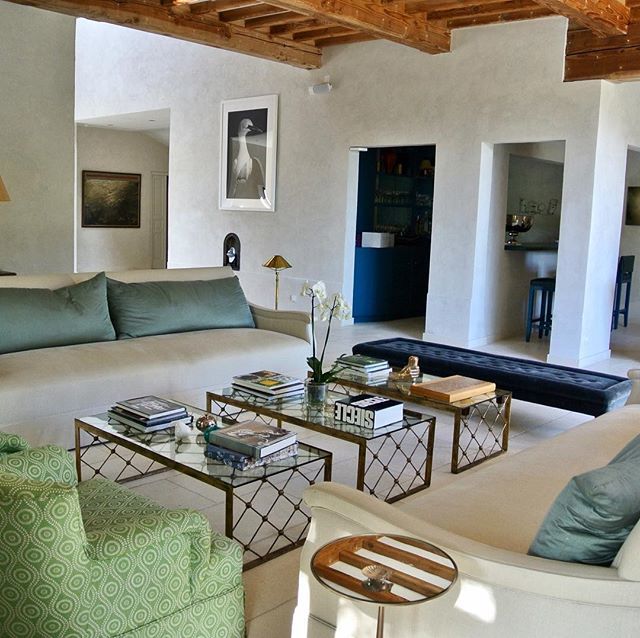 LaFraissinede's tweet photo. The 3 S’s. . . Space, style & sophistication. This room seems to have it all. .
.
.
.
.
.
##villa #luxury #luxuryvilla #rental #interiors #instahome #interiorobsessed #homestyling #roomwithaview #architecture #design #style #passion #decor https://t.co/ROCBbh9LZa https://t.co/YNkEznejr5