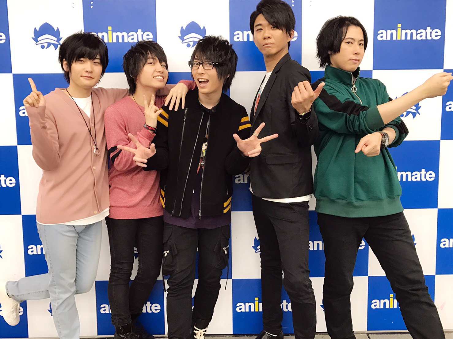 アニメイト池袋本店 御礼 昨日 アイドルマスターsidem Blu Ray Dvd第4巻 第5巻発売記念スペシャルイベントが開催致しました ご出演して頂いた 冬美旬役 永塚拓馬様 秋山隼人役 千葉翔也様 伊瀬谷四季役 野上翔様 榊夏来役 渡辺紘様 若里春名役 白井
