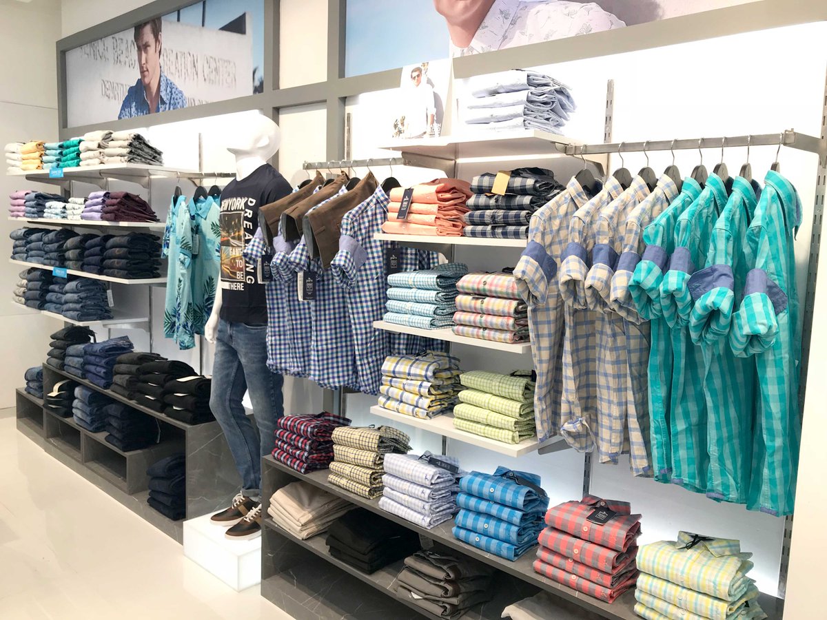 parxindia's tweet photo. Thiruvananthapuram, the wait is finally over! #Parx is now open in Mall of Travancore with their exclusive #ParxSS18 collection that is here to give you the perfect summer wardrobe! https://t.co/KL1scgs7Ba