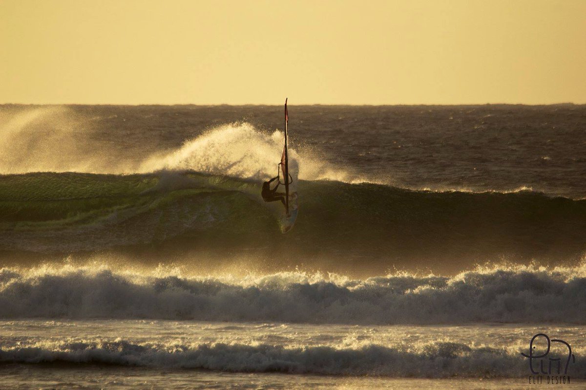 Windsurfzone's tweet photo. Margaret River WA – Federico Infantino That’s Surf West 2018 https://t.co/nqNAo2KxB2 https://t.co/2VlCKJQuOO