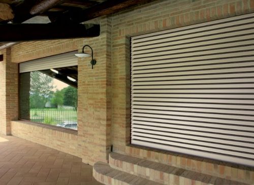 MetalsystemGE's tweet photo. Grate e tapparelle blindate per rendere sicura la propria casa! Leggi di più: https://t.co/1XZE8wCwvO 
#metalsystemserramenti https://t.co/vNWNgKd6hb