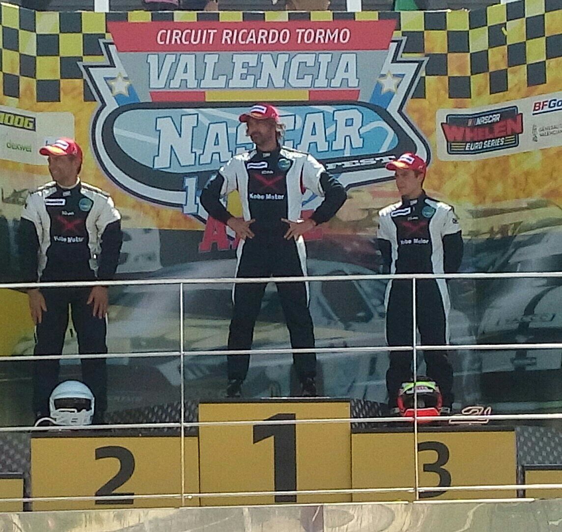 OvercarMSport's tweet photo. 2° clasificado en la segunda carrera de la @copakobemotor en @CircuitValencia con Ángel Rodríguez https://t.co/bNRAV4ShVl