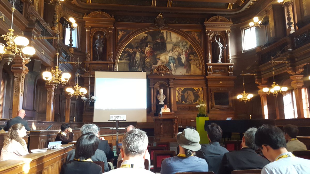 WittbrodtLab's tweet photo. "All you ever wanted to know about medaka research" Lazaro Centanin (#COSHeidelberg) opens the 4th strategic medaka PI and 3rd regional fish meeting in Heidelberg #HDfish2018 @UniHeidelberg #AlteAula https://t.co/qaTzok063h