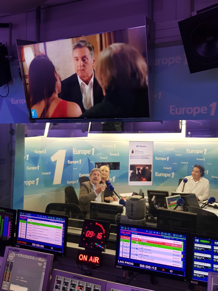 j_cottereau's tweet photo. Daniel Auteuil au micro de Patrick Cohen sur @Europe1 pour la sortie du film "Amoureux de ma femme" (sortie 25 avril) #E1Matin @SonyPicturesFr @ComSegall https://t.co/C3zKwchvHx
