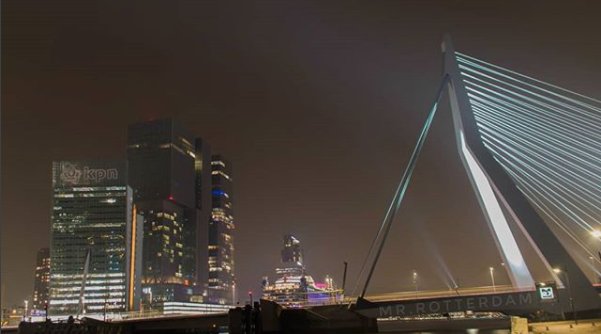 Gespot in 010 tweet media