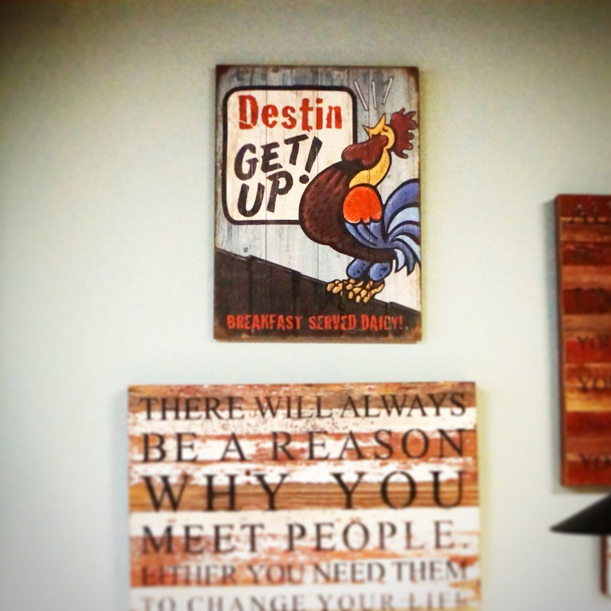 Up and at 'em! It's #BreakfastTime  Destin, and we're serving up all your favorites this morning. It's a great way to start your day.